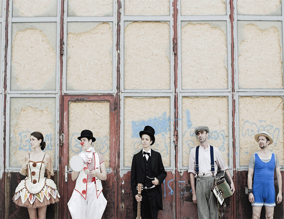 clara-luzia.gif